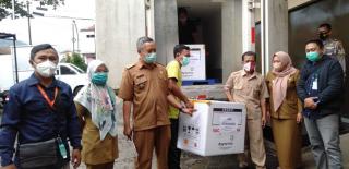Sat Lantas Polres Sumedang Kawal Pendistribusian Vaksin Tahap III